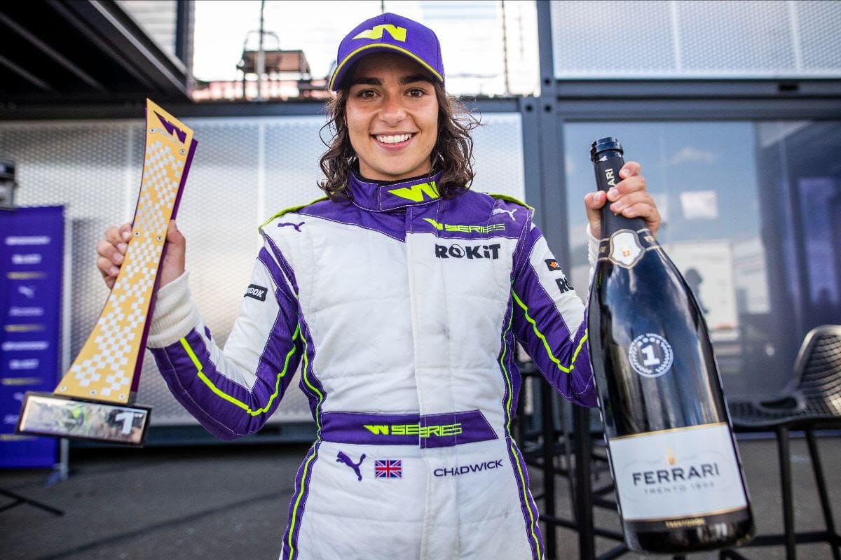 Jamie Chadwick returns to form with W Series victory in Austria