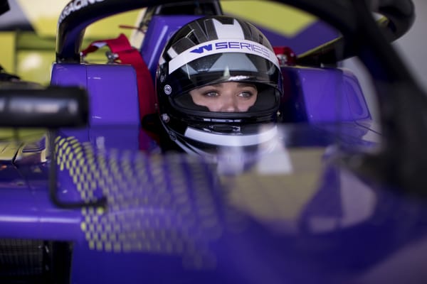 WEEKEND PREVIEW: Caitlin Wood to make W Series debut & Formula Ford heads to Ipswich