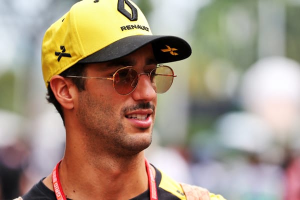 Daniel Ricciardo looking to "make amends" after "painful" Singapore disqualification