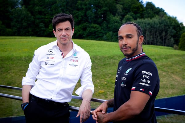 Lewis Hamilton to remain at Mercedes with new two-year deal
